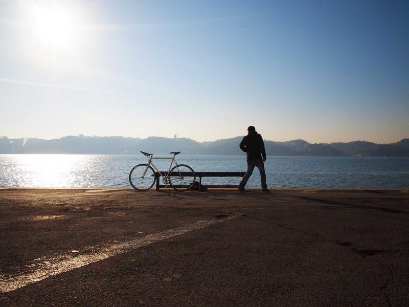 涂鸦艺术<br>hzldzsi.cn 班克斯女孩气球